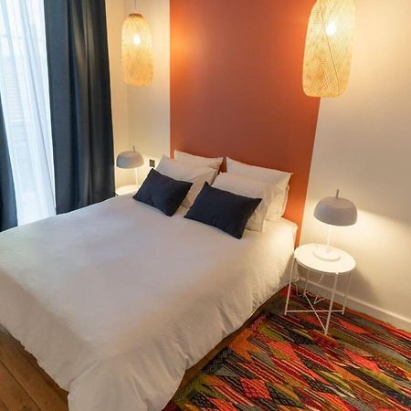 Beige Hospitalite - Coco - Hypercentre-2Chambres-Parking-Zen サン・テティエンヌ エクステリア 写真