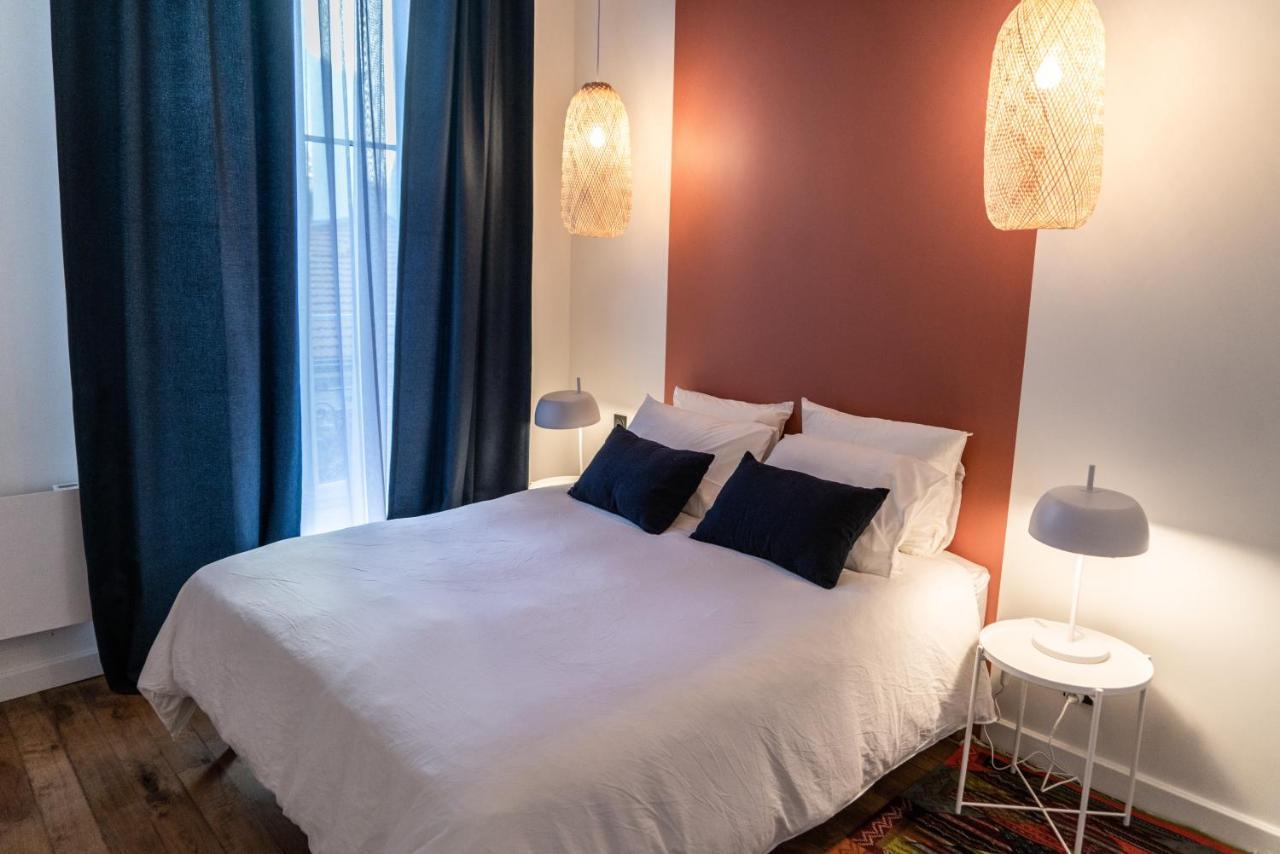 Beige Hospitalite - Coco - Hypercentre-2Chambres-Parking-Zen サン・テティエンヌ エクステリア 写真