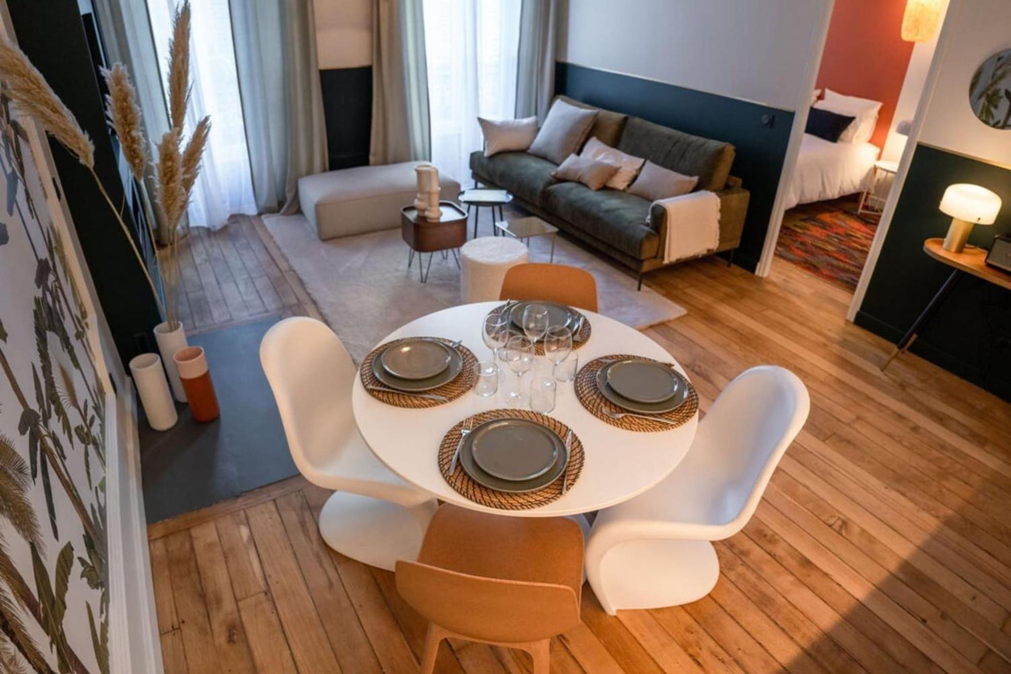 Beige Hospitalite - Coco - Hypercentre-2Chambres-Parking-Zen サン・テティエンヌ エクステリア 写真